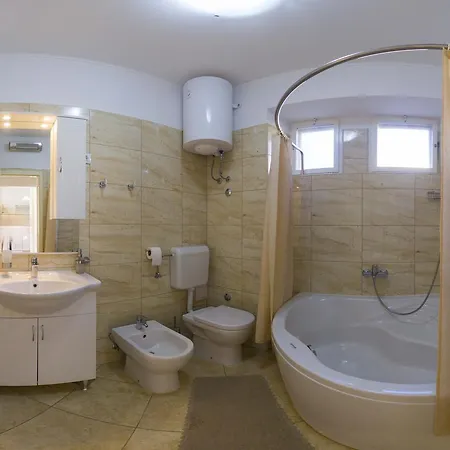 Saphire With Sea View Apartament Komiža
